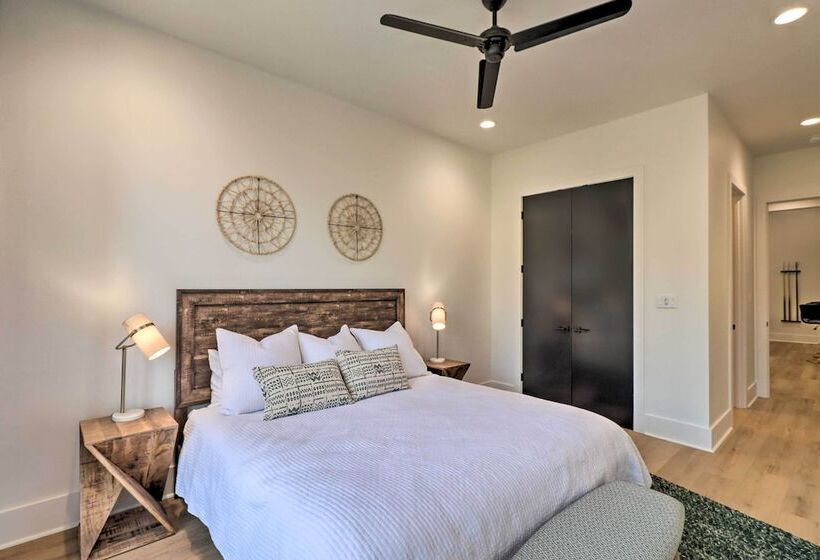 Riverfront Heber Springs Home With Dock & Slip!