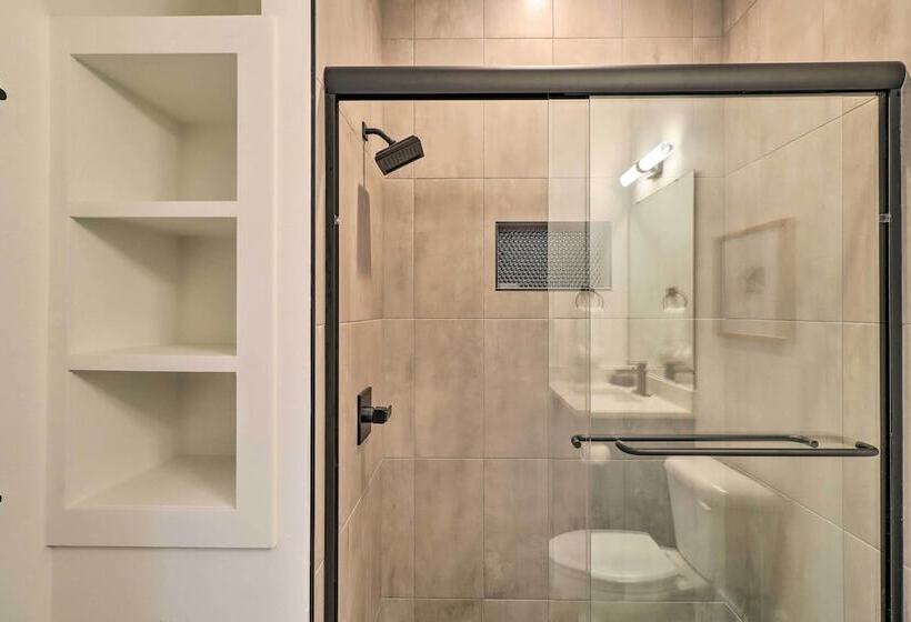 Riverfront Heber Springs Home With Dock & Slip!