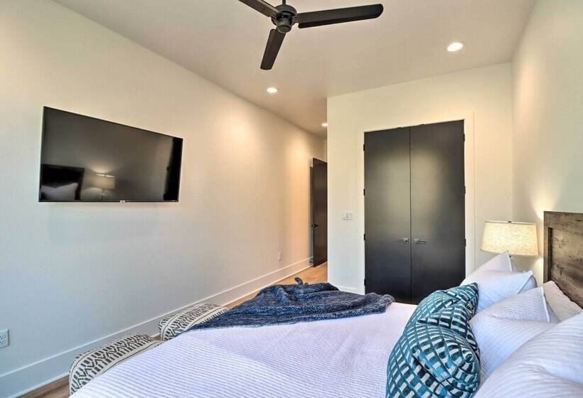 Riverfront Heber Springs Home With Dock & Slip!