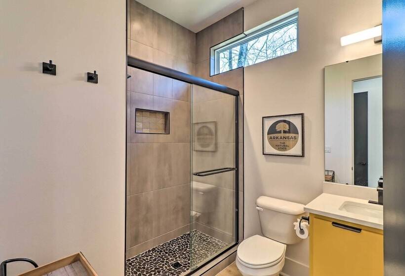 Riverfront Heber Springs Home With Dock & Slip!