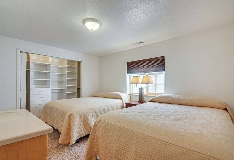 Scenic Large Group Retreat, 1 Mi To Bryce Canyon!