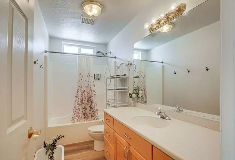 Scenic Large Group Retreat, 1 Mi To Bryce Canyon!