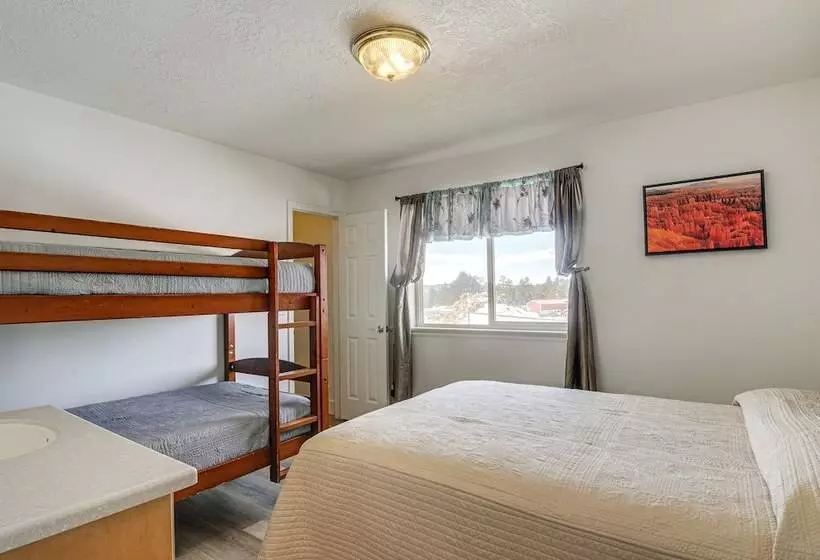 Scenic Large Group Retreat, 1 Mi To Bryce Canyon!