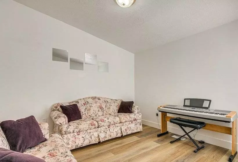 Scenic Large Group Retreat, 1 Mi To Bryce Canyon!