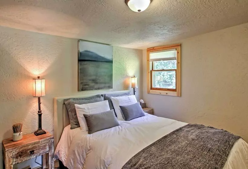 Scenic Lead Cabin: Steps To Terry Peak Ski Area!