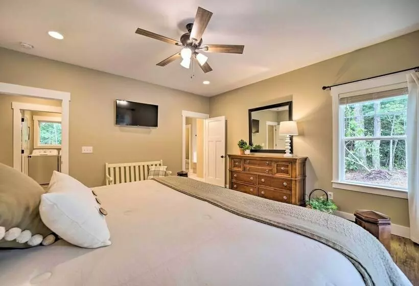 Scenic Sapphire Hideaway 5 Mi To Ski Resort!