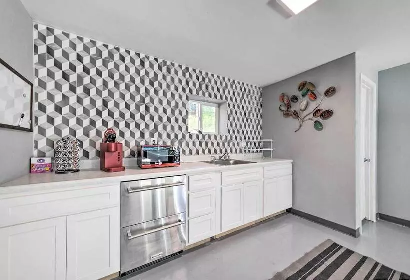 Secluded Florissant Home W/ Private Hot Tub!