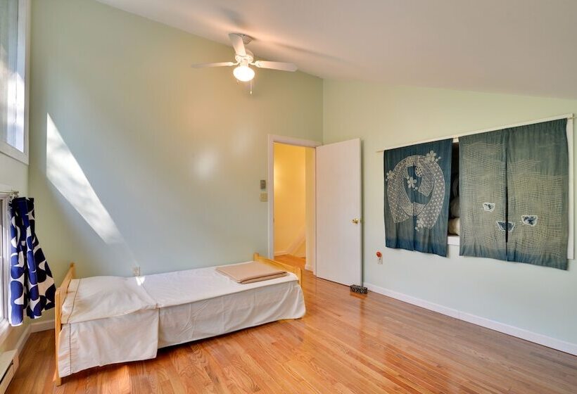 Secluded Stroudsburg Home   5 Mi To Ski Resort