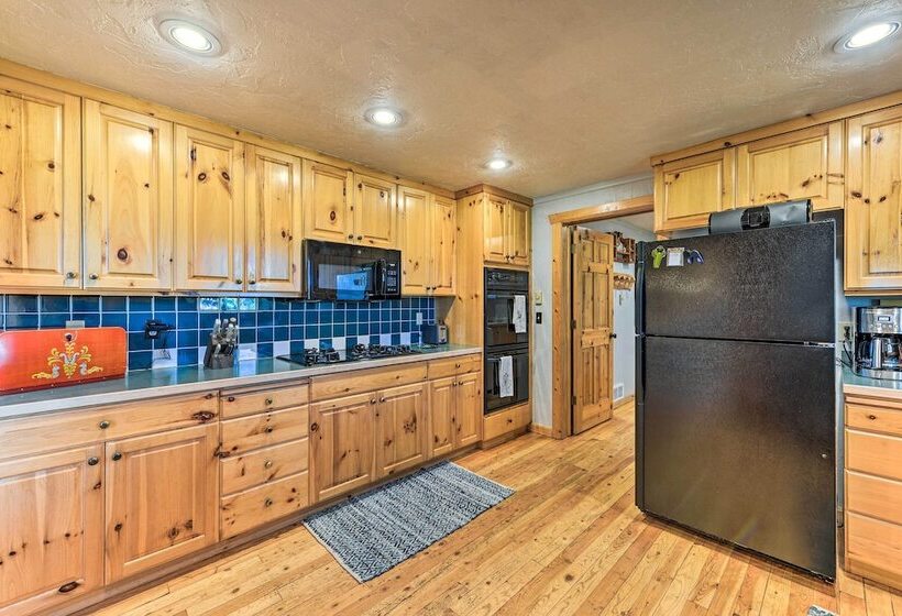 Serene Driggs Cabin ~ 10 Mi To Grand Targhee!