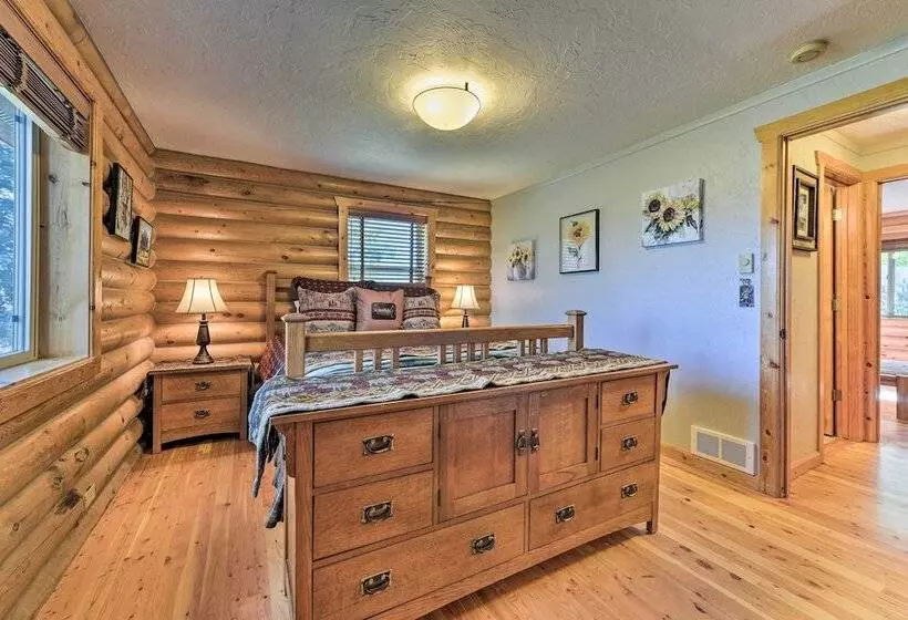 Serene Driggs Cabin ~ 10 Mi To Grand Targhee!