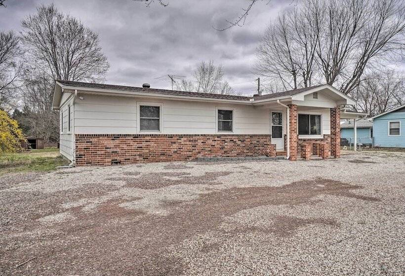 Shell Knob Home W/ Fire Pit, Near Table Rock Lake!