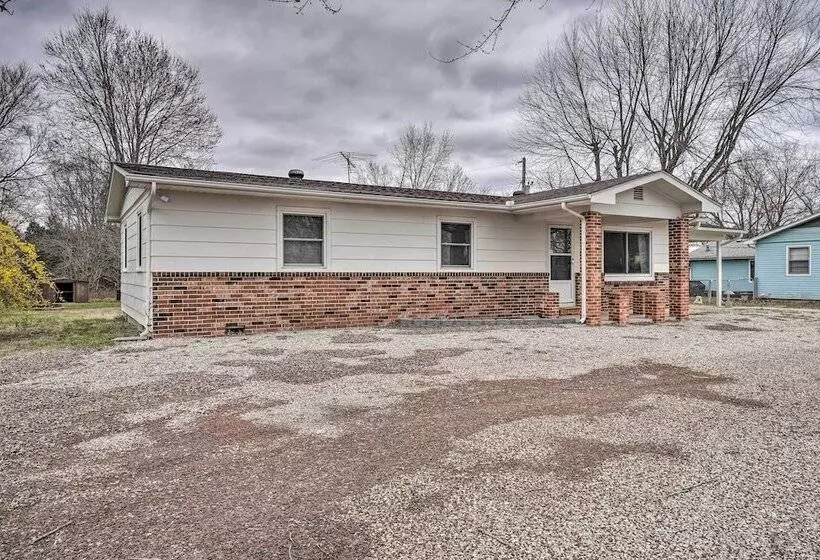 Shell Knob Home W/ Fire Pit, Near Table Rock Lake!