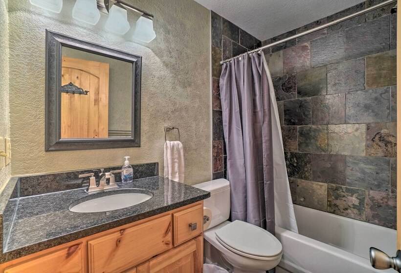 Shell Knob Home W/ Fire Pit, Near Table Rock Lake!