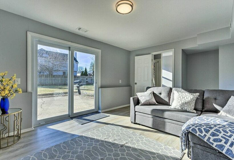 Spacious Home ~ 11 Mi To Staten Island!