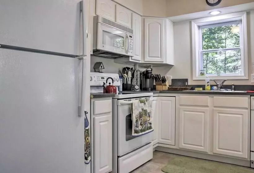 Spacious Home W/ Deck, Grill & Delaware River View