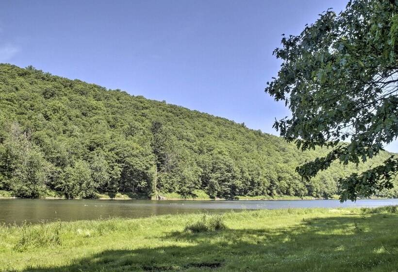 Spacious Home W/ Deck, Grill & Delaware River View