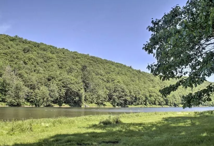 Spacious Home W/ Deck, Grill & Delaware River View