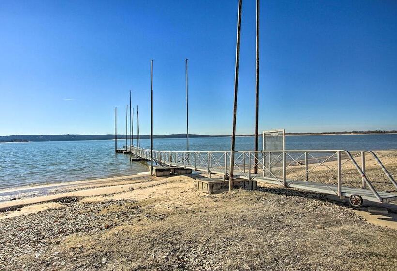 Spacious Kingston Home On Lake Texoma!