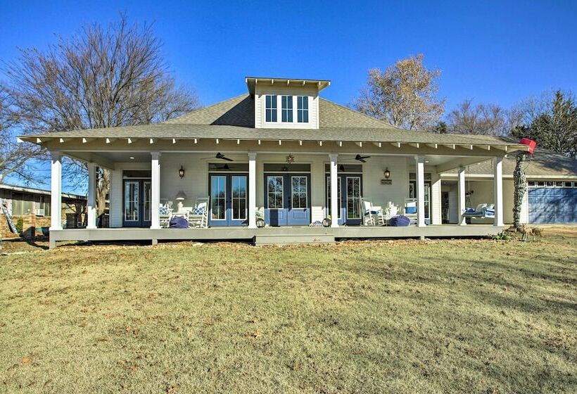 Spacious Kingston Home On Lake Texoma!