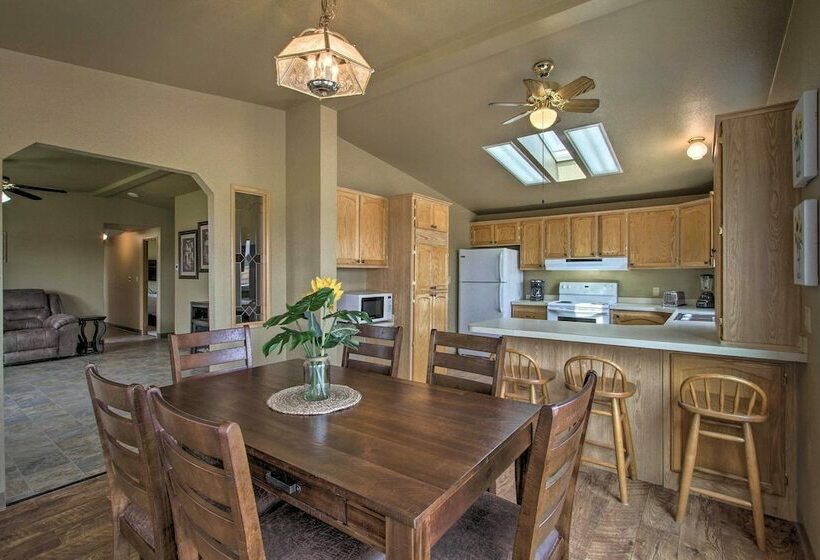 Stunning & Quiet Helena Home W/ Covered Porch