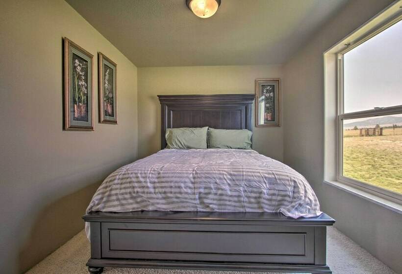 Stunning & Quiet Helena Home W/ Covered Porch