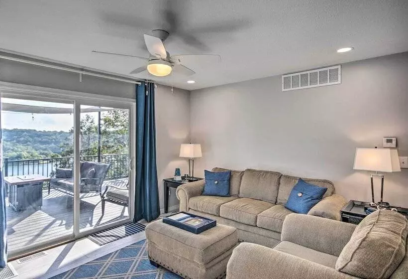 Table Rock Lake Hideaway W/ Deck: Bring Your Boat!