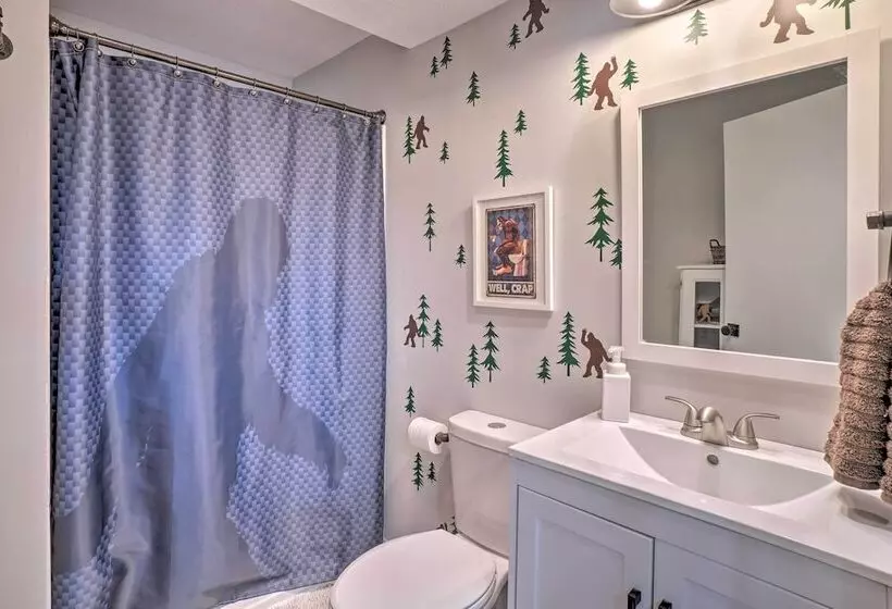 Table Rock Lake Hideaway W/ Deck: Bring Your Boat!