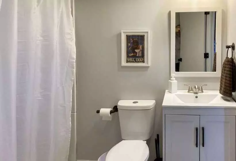 Table Rock Lake Hideaway W/ Deck: Bring Your Boat!