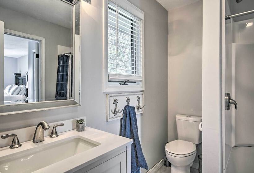 Table Rock Lake Hideaway W/ Deck: Bring Your Boat!