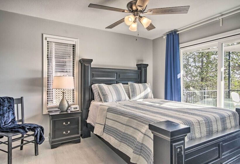 Table Rock Lake Hideaway W/ Deck: Bring Your Boat!