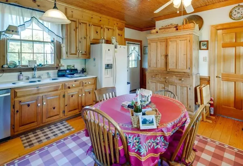 Terre Haute Manor Farmhouse W/ Gardens & Deck!