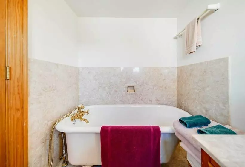 Terre Haute Manor Farmhouse W/ Gardens & Deck!