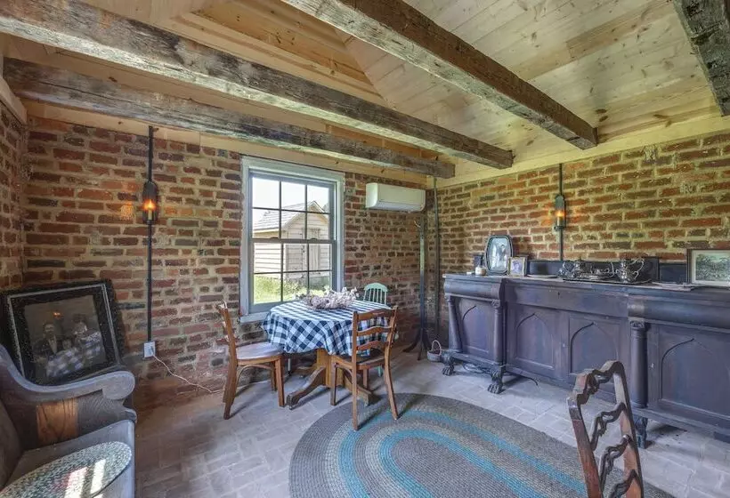 Terre Haute Manor Farmhouse W/ Gardens & Deck!