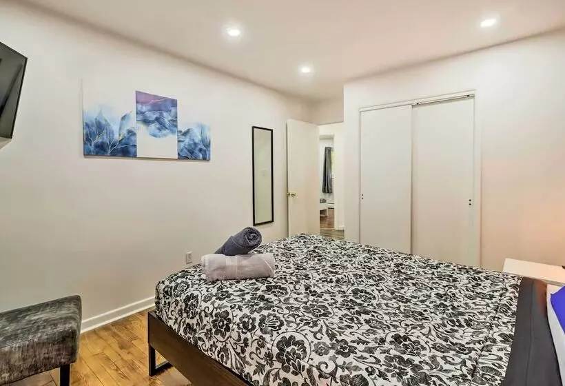 12 Mi To Camelback Ski Resort: Home W/ Decks!