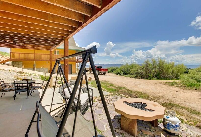 Updated Cabin W/ Views ~ 1 Mi To Bear Lake!