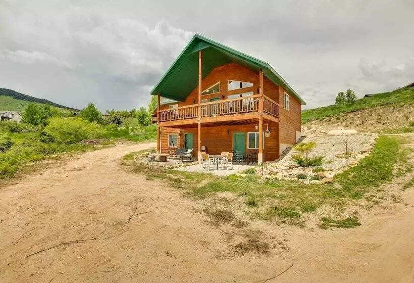 Updated Cabin W/ Views ~ 1 Mi To Bear Lake!