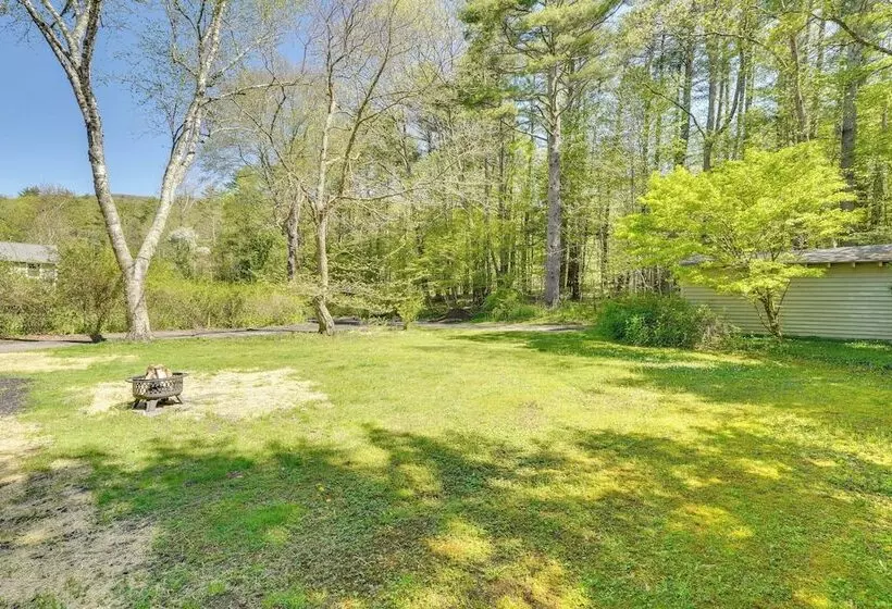 Updated/pet Friendly Cabin By Hikes And Woodstock!