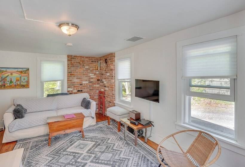 Updated/pet Friendly Cabin By Hikes And Woodstock!