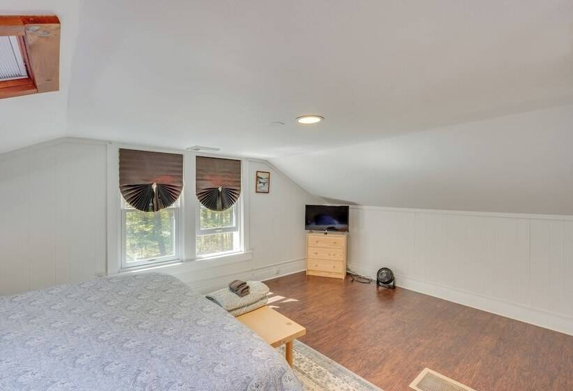 Updated/pet Friendly Cabin By Hikes And Woodstock!