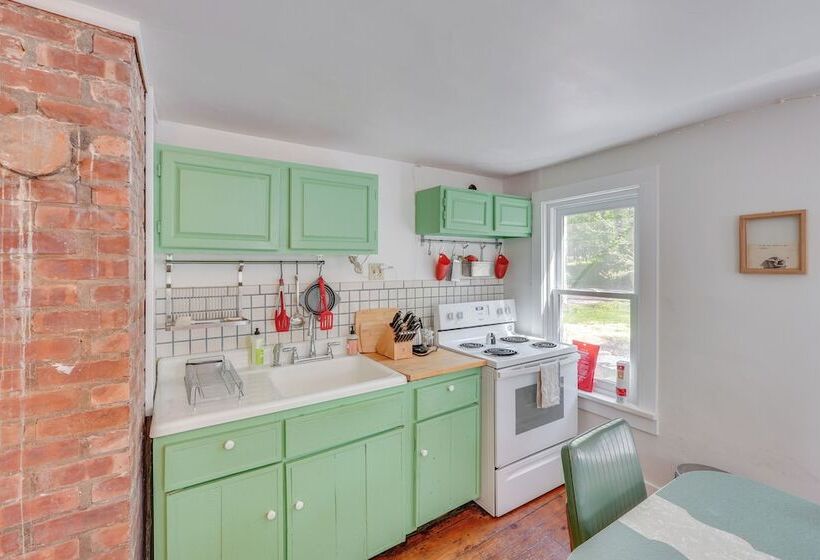 Updated/pet Friendly Cabin By Hikes And Woodstock!