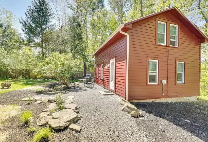 Updated/pet Friendly Cabin By Hikes And Woodstock!