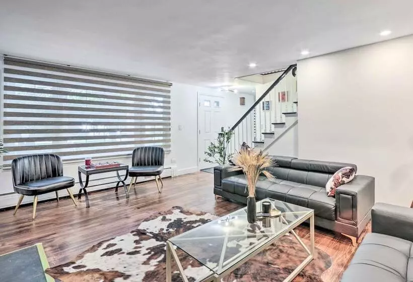 Upscale Waterbury Retreat W/ Indoor Hot Tub!