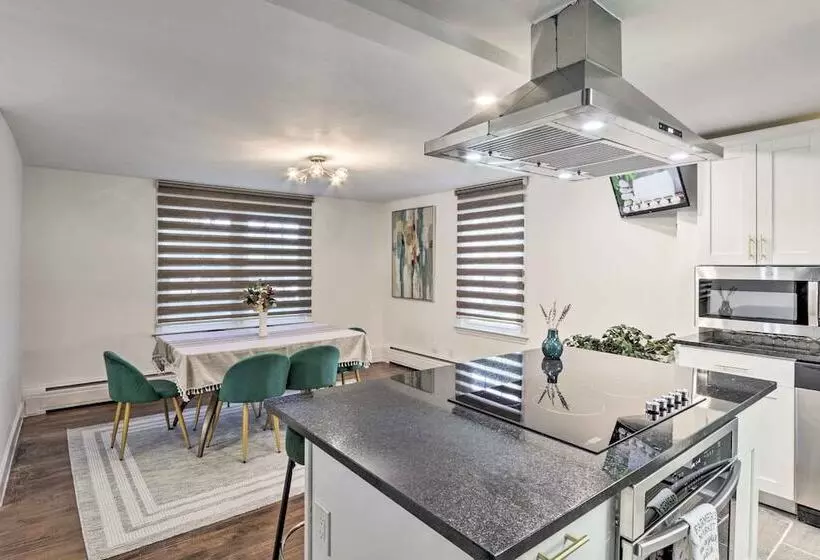 Upscale Waterbury Retreat W/ Indoor Hot Tub!