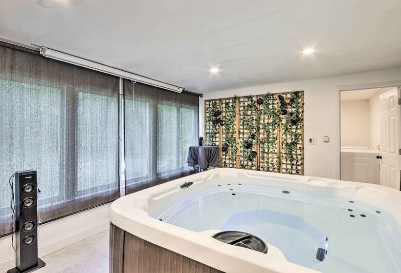 Upscale Waterbury Retreat W/ Indoor Hot Tub!
