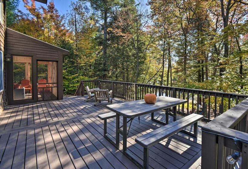 Waterfront Lakes Region Home On Private Cove!