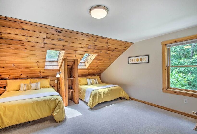 Waterfront Lakes Region Home On Private Cove!