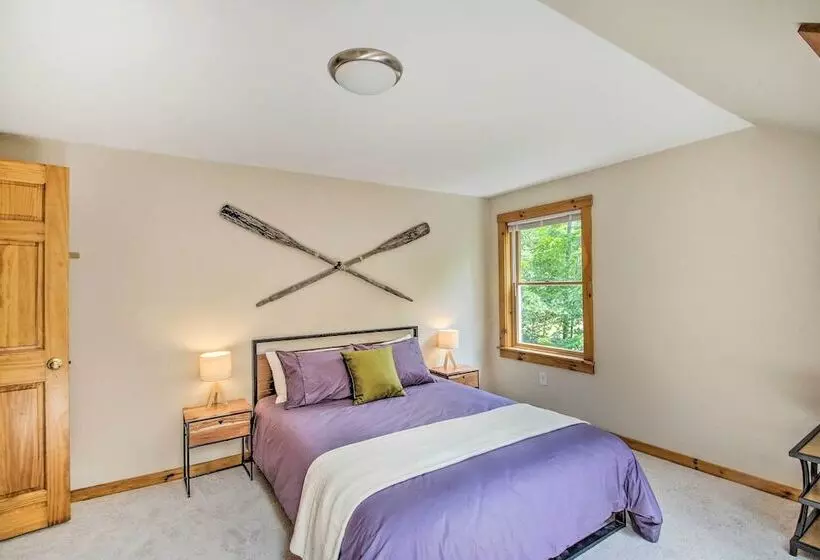 Waterfront Lakes Region Home On Private Cove!