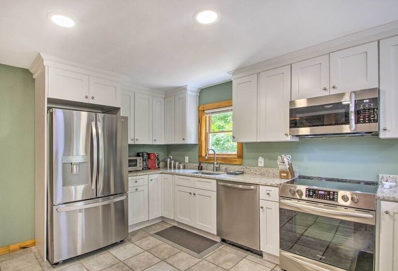 Waterfront Lakes Region Home On Private Cove!