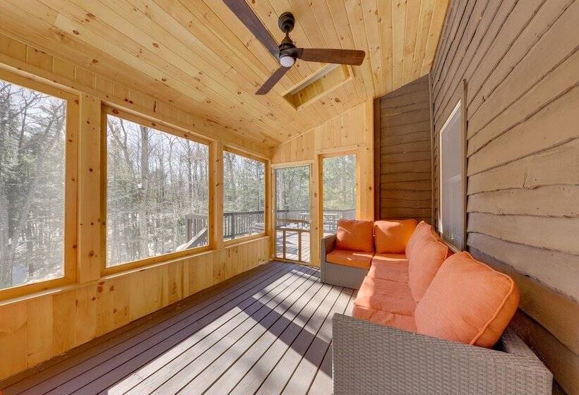 Waterfront Lakes Region Home On Private Cove!