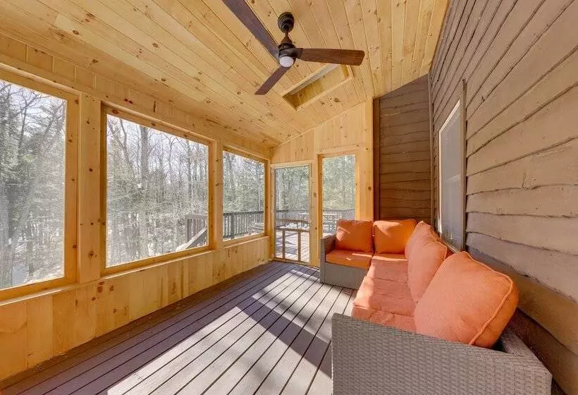 Waterfront Lakes Region Home On Private Cove!